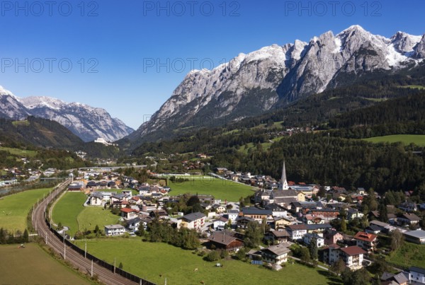 Drone image, settlement area, view of village with church, Pfarrwerfen, Tennengebirge, Salzachtal,