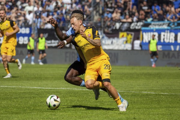 Football 3rd division, season 2024/25, matchday 37: Waldhof Mannheim vs Dynamo Dresden***On the