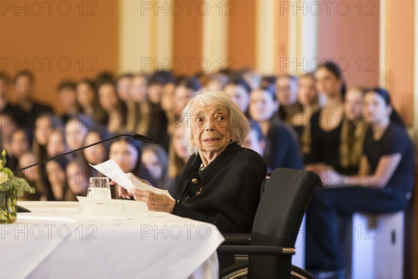 Margot Friedländer, Holocaust survivor and honorary citizen of the city of Berlin, at a reading as