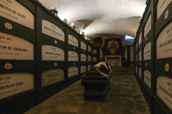 Catacombs, church of Saint Francis, Igreja e Museu de São Francisco do Porto, Ribeira district,