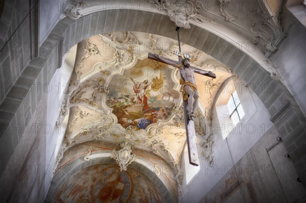 Interior view, Jesus on the cross in front of ceiling painting, ceiling fresco, collegiate church