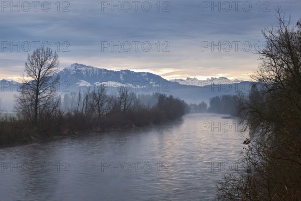Morning atmosphere at the river Reuss, behind the snow-covered Rigi, Sins, Freiamt, Canton Aargau,