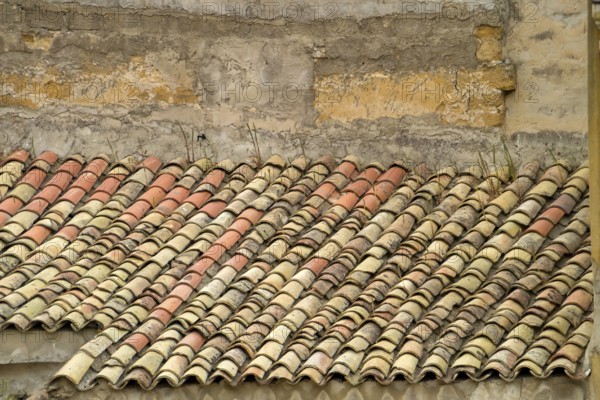 Extension with a roof made of traditional roof tiles, Agrigento, Argrigento, Sicily, Italy, Europe