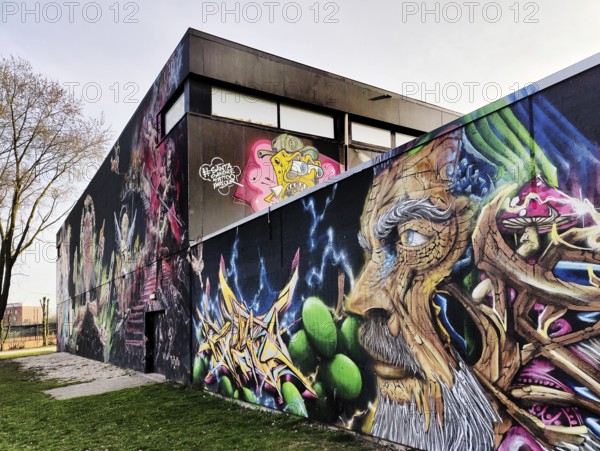 Street art at the triple sports hall in Kevelaer, Lower Rhine, North Rhine-Westphalia, Germany,