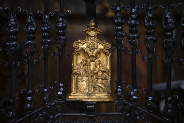 Wrought-iron grille in front of side chapel, appliqué, gilded, Cathedral of Our Lady, Constance,