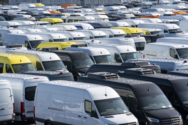 Car terminal in the inland port Logport I, in Duisburg on the Rhine, vehicle handling of new cars,