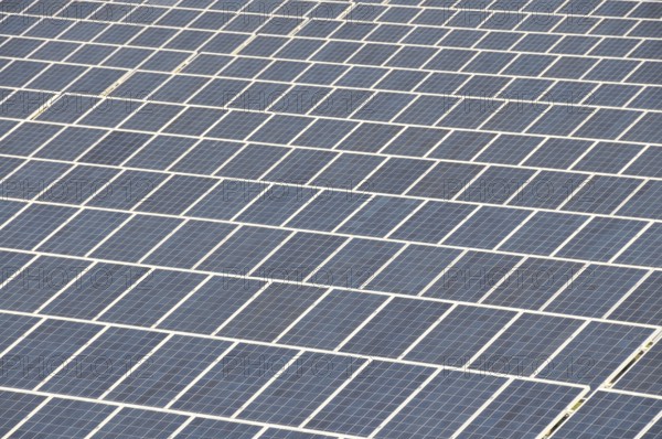 In Troisdorf-Oberlar, the currently largest ground-mounted photovoltaic system in North