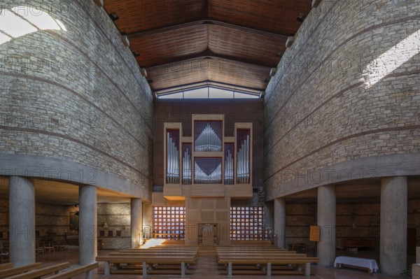 Organ of the Heilig Kreuz Church, opened in 1964, Jahnstr. 41, Weißenburg, Middle Franconia,