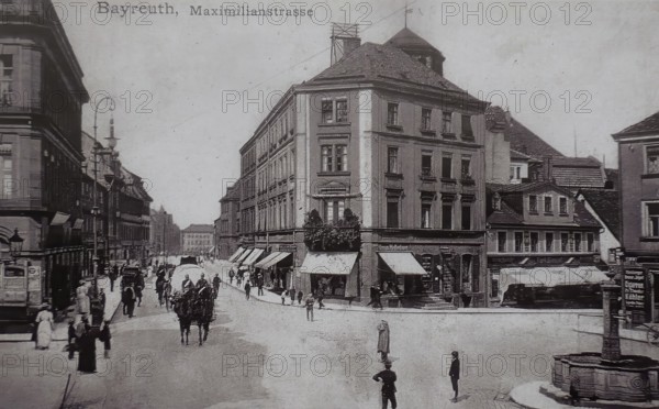 Maximilianstraße and Sternplatz with the textile shop of the Jewish merchant Simon Pfefferkorn,