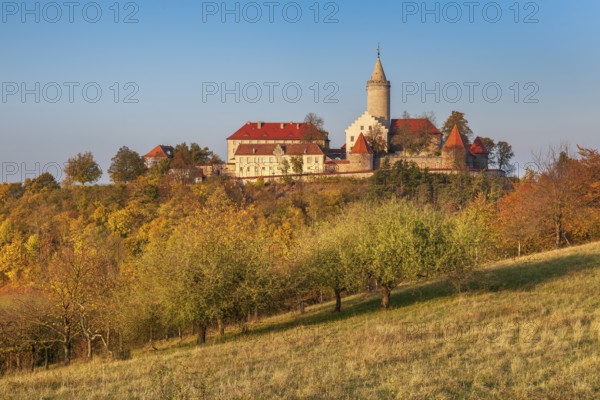 The Leuchtenburg in Seitenroda near Kahla in autumn, Saale Valley, Thuringia, Germany, Europe