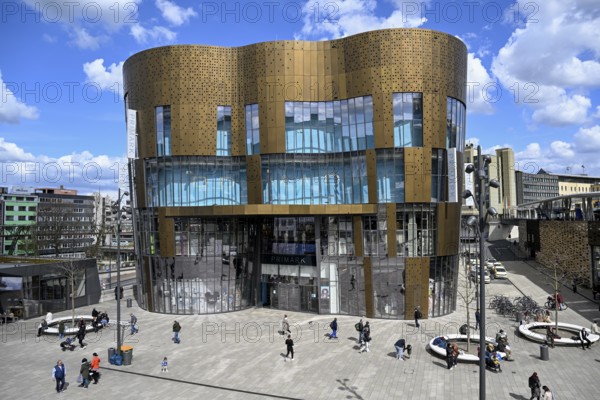 Primark building by Chapman-Taylor architects, Döppersberg district, Wuppertal, Bergisches Land,