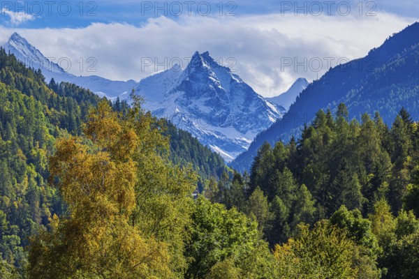 Snow-covered peaks of the mountains Zinalrothorn, Le Besso and Obergabelhorn, Val d'Anniviers,