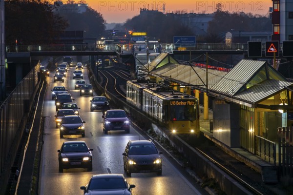 Motorway A40, Ruhrschnellweg, in Essen, route through the city centre, is affected by a possible