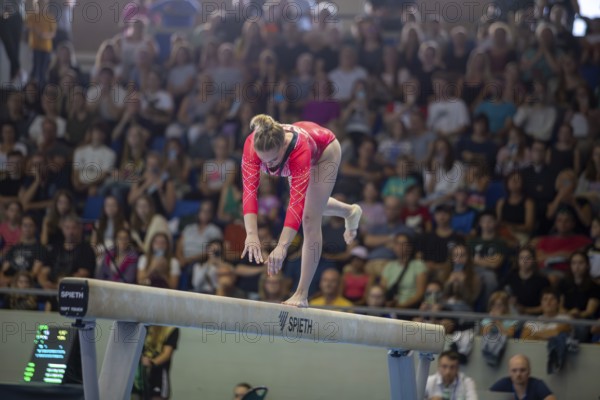Olympic qualification in apparatus gymnastics in Rüsselsheim Picture: Karina Schönmaier on the
