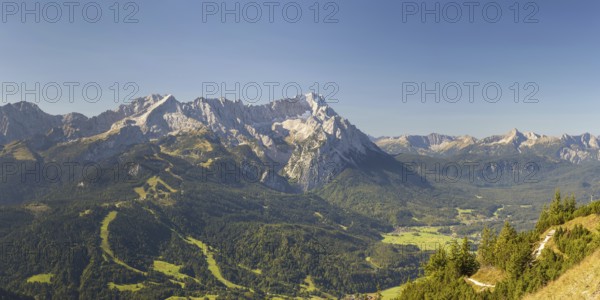 Panorama from the Wank, 1780m, to the Wetterstein mountains with Alpspitze 2628m, Jubiläumsgrat and