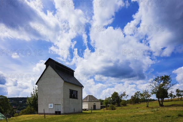 Gunpowder house: The gunpowder house is located not far from the Überhauen 20 ventilation shaft.
