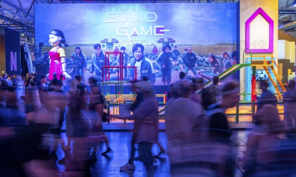 Gamescom, the world's largest trade fair for video and computer games, queue in front of the stands