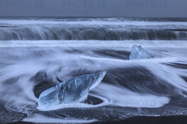 Ice floes, beach, sea, waves, clouds, Diamond Beach, Breidamerkursandur, Jökulsarlon, Iceland,