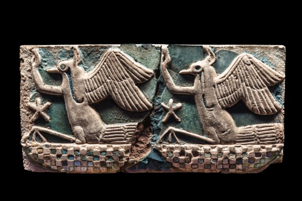 Tile from the frieze with Rechit birds from the exhibition: Ramses the Great and the Gold of the