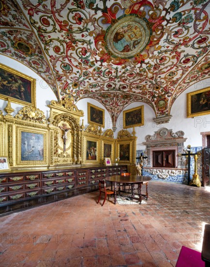Church of São João Evangelista, Igreja do Colégio, college church, Jesuit church, interior view