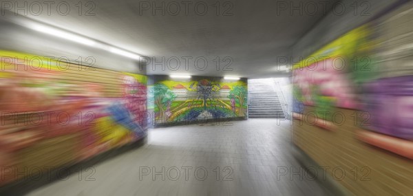Art project by Martin Blumöhr, zoom effect, pedestrian subway Niwenhaus, Dom-Pedro-Straße, Munich,