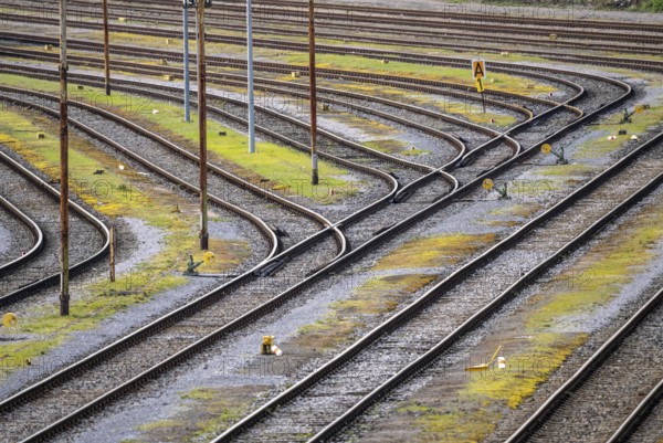 Track systems, shunting tracks, sidings, branches, the Mülheim-Styrum marshalling yard, on the