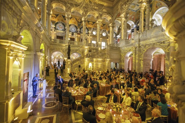 NATO summit meeting in Washington. Dinner of the Foreign Ministers and Permanent Representatives,