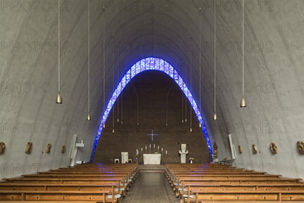Parabolic roof reminiscent of the Nissen huts of the post-war period, view to the east, St., Sankt,