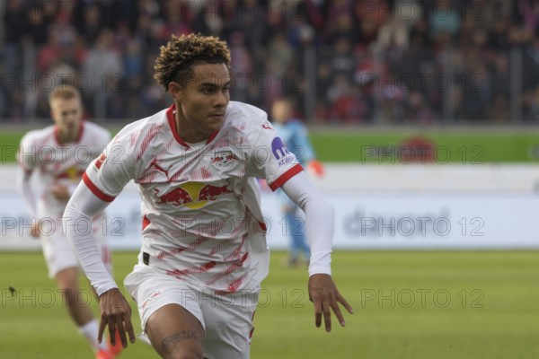 Football match, Antonio NUSA RB Leipzig concentrates on sprinting, Voith-Arena football stadium,
