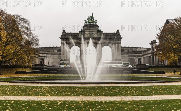 Brussels, Belgium, 11 11 2018: View over the fountain and the arcades at the Cinquentenaire park