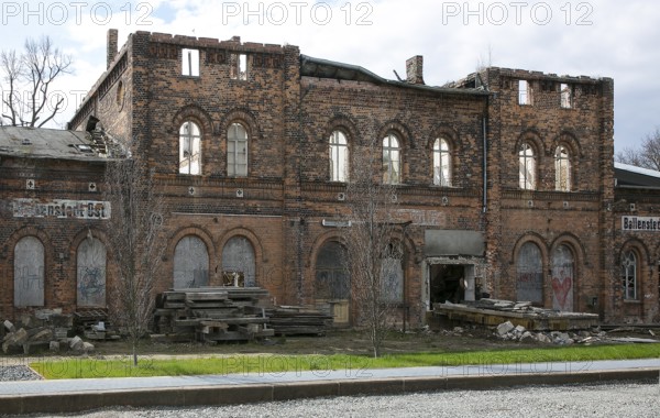 Ballenstedt East Harz district ruinous station building picture no. 1508 on the disused