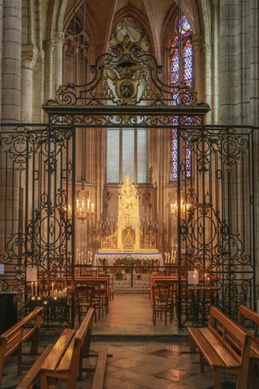 Saint-Etienne Cathedral, first Gothic cathedral, Sens, Burgundy, Yonne department,