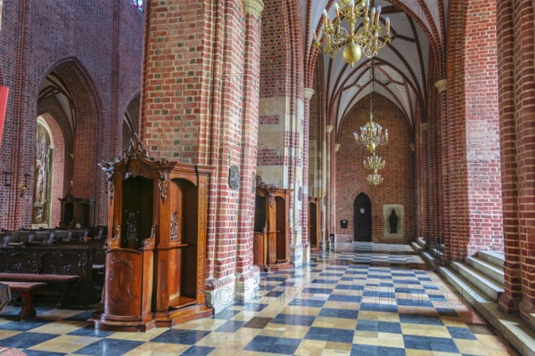 POZNAN, POL - NOV 27, 2018: Interior of Archcathedral Basilica of St. Peter and St. Paul in Poznan,
