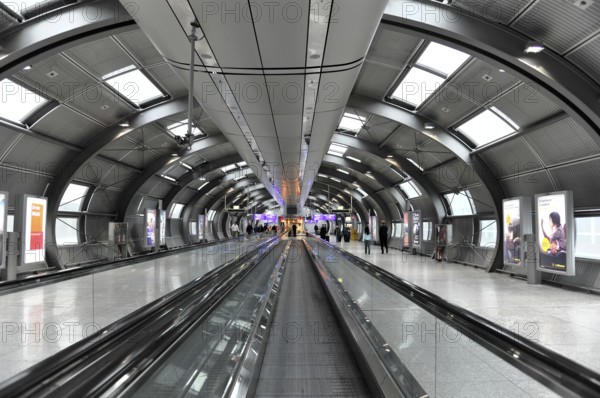 Frankfurt Airport, Frankfurt am Main, Hesse, Germany, Europe, Futuristic airport tunnel with
