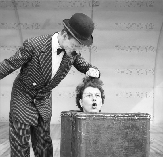 Performance in 1948. The artists under the stage name Arlington perform on the Main Stage. He