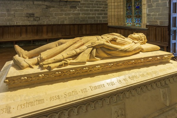 Tomb of Sancho VII the Strong, chapter house, Roncesvalles, Royal Collegiate Church of Santa María