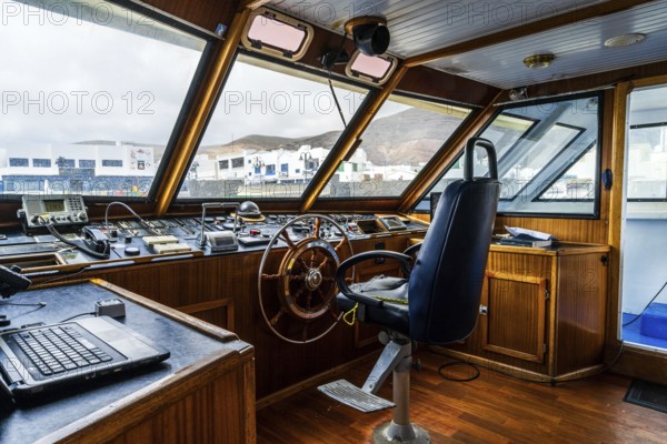 The ferry cockpit will all necessary instruments to travel at boat approaching La Graciosa island,