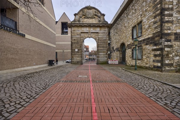 Tor tor des Marschalls, Marstalltor, architect Louis Remy de la Fosse, city gate, diffuse light,