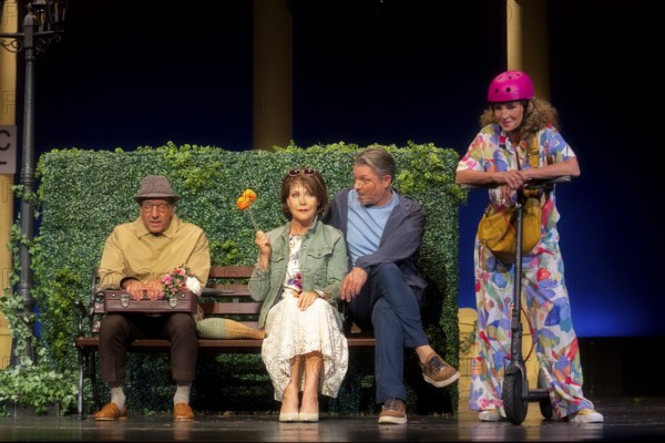 Janina Hartwig, Caroline Beil, Dieter Landuris, Hardy Krüger, FISCH SUCHT FAHRRAD, photo rehearsal