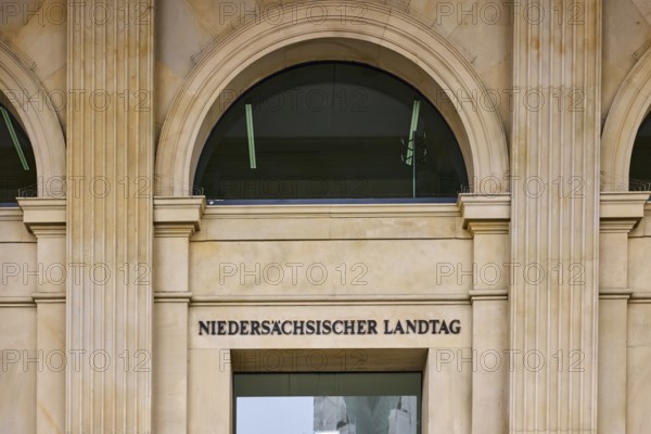 Parliament of Lower Saxony, Leineschloss, entrance area, sign for the parliament, Hanover, state