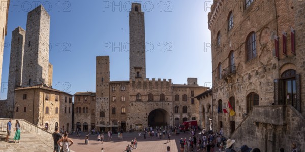 SAN GIMIGNANO, ITALY, SEPTEMBER 20, 2023, Main square Piazza del Duomo in San Gimignano with its