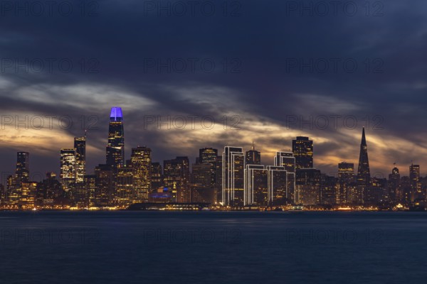 A picture of Downtown San Francisco as seen from Treasure Island at night