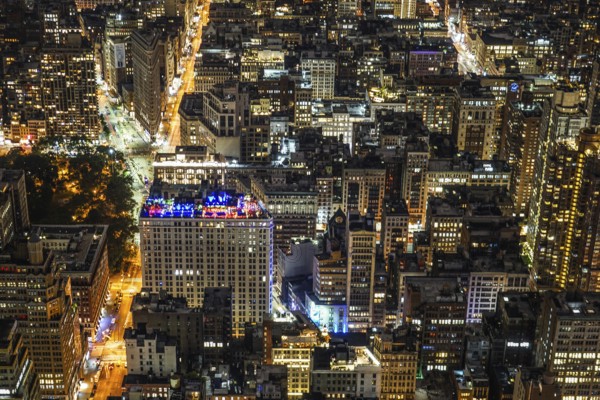 Night view from the Empire State Building. Shooting Location: New York, Manhattan