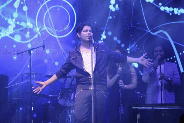 Bollywood singer Ankit Tiwari perform during Mid Day music concert at Phoenix Marketcity, in