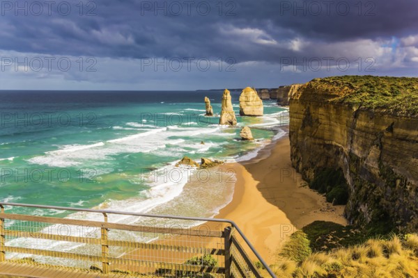 Observation deck on the Pacific coast near Melbourne. The well-known rocks Twelve Apostles in an