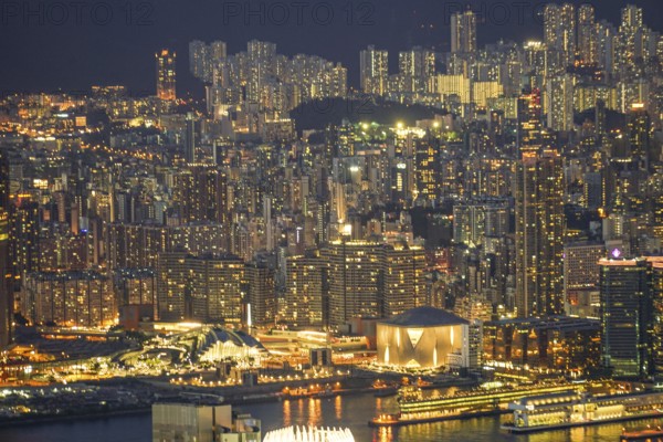 Hong Kong night view seen from Victoria Peak. Shooting Location: Hong Kong Special Administrative