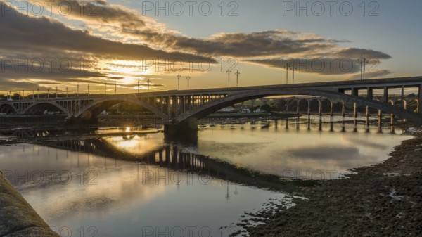 Royal Tweed Bridge and Royal Border bridge in the background, leading over the River Tweed in