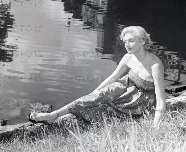 Anita Ekberg. Born 29 September 1931, died 11 January 2015. Swedish actress. When the picture is