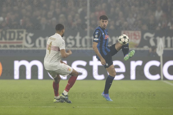 Football match, Matteo RUGGERI Atalanta Bergamo right passes the ball forward in front of Josha