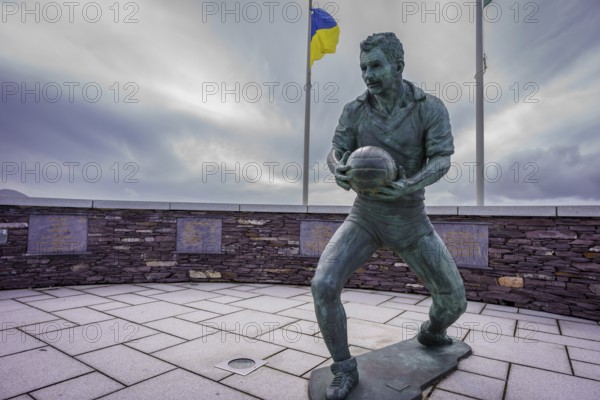 Bronze statue of Mick O'Dwye Irish sporting champion, County Kerry, Waterville, Ireland, United